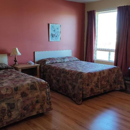 Motel Rayalco Laurier Station Экстерьер фото