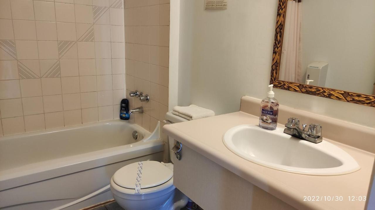 Motel Rayalco Laurier Station Экстерьер фото