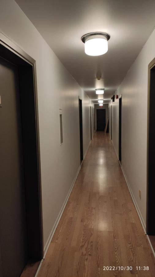 Motel Rayalco Laurier Station Экстерьер фото