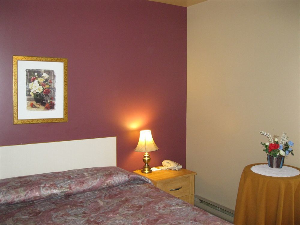 Motel Rayalco Laurier Station Экстерьер фото