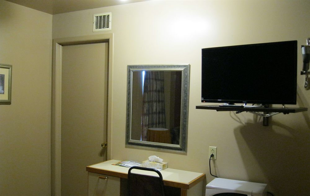 Motel Rayalco Laurier Station Экстерьер фото